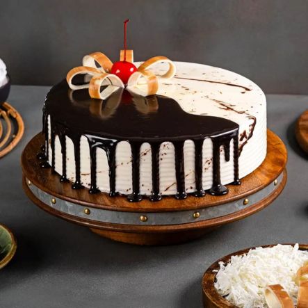 Chocolate Vanilla Cake