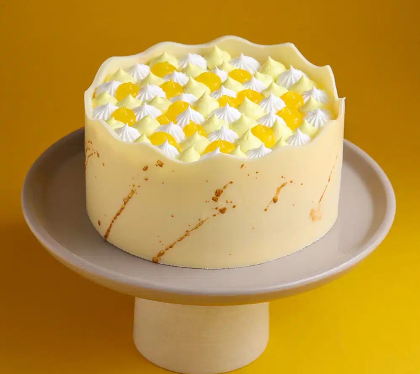 Golden Pineapple Paradise Cake - Fresh Cake